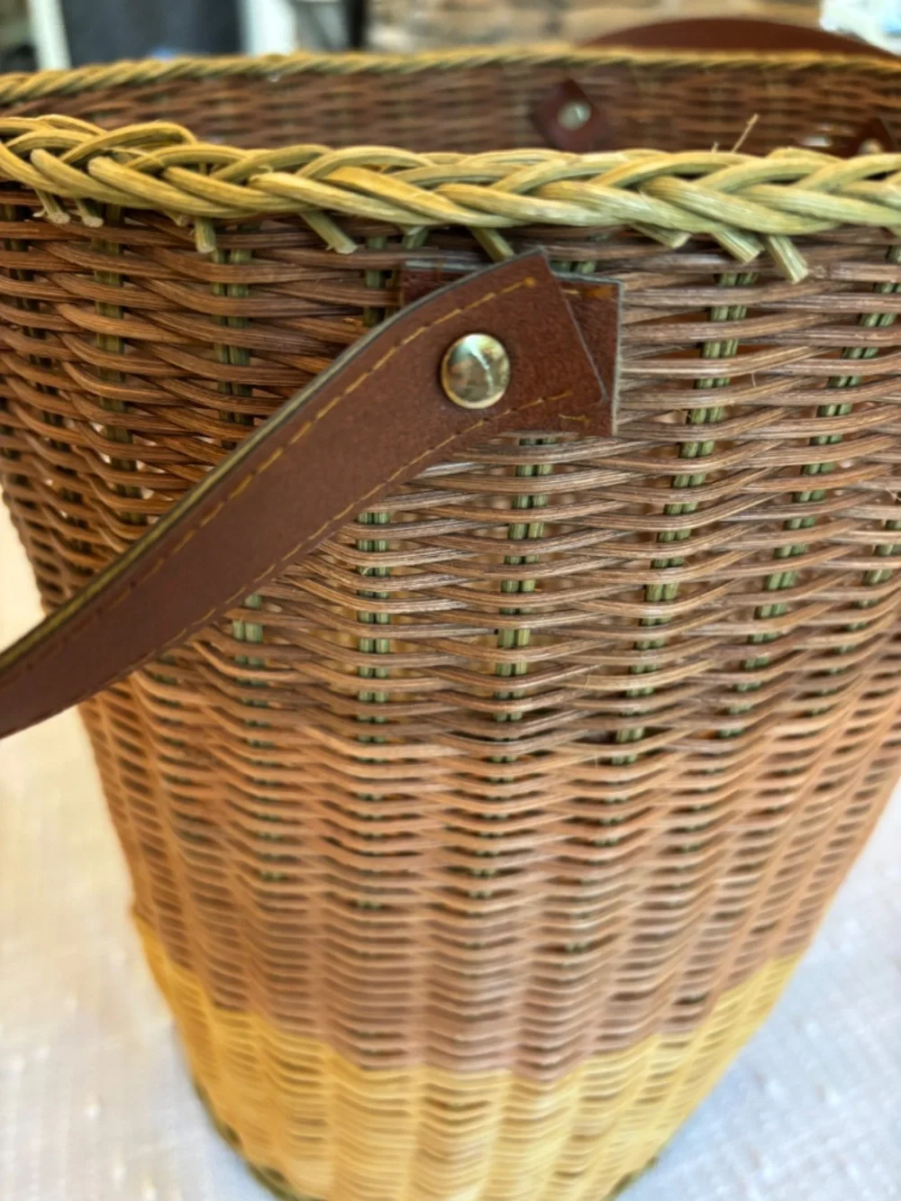 Beautiful ombré basket with leather handles